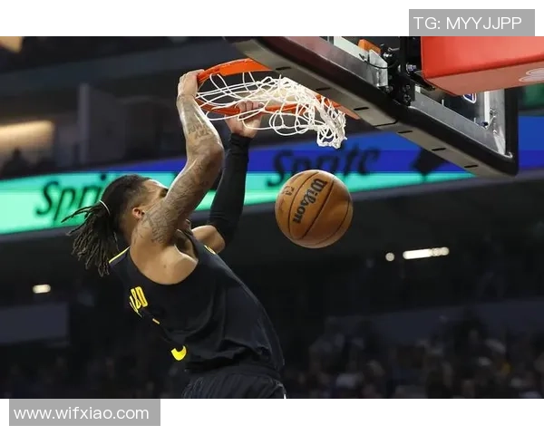 雷霆勇士第三场激战回顾NBA常规赛精彩瞬间与关键时刻分析